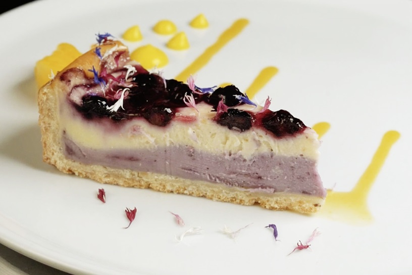 Show-stopping vegan Creamy Blueberry (Vegan Cheesecake Alternative) with mango