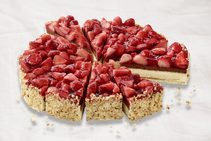 Strawberry Fruitcake (39000998)